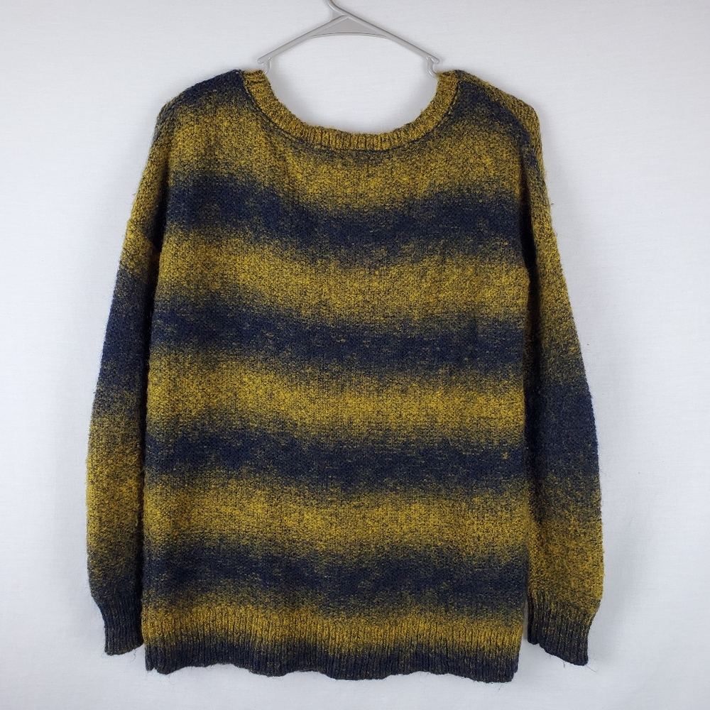 Ecote (Urban Outfitters) sweater - Picture 5 of 6